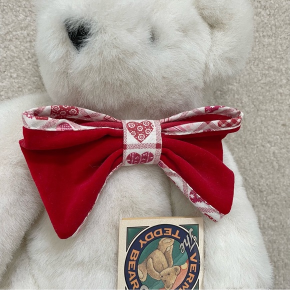 Vintage Vermont Teddy Love Bear 1995 - New with Tags ❤️ - Picture 4 of 14